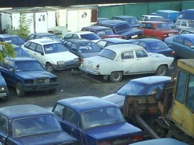 Кладбище заброшенных автомобилей