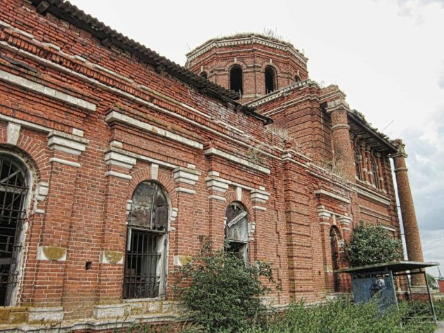 Церковь Рождества Христова в деревне Мокрый Корь