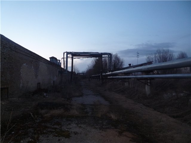 Заброшенное тепличное хозяйство в городе Ухта.