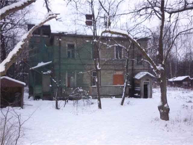 Расселённый жилой дом возле Ст.М. &quot;Удельная&quot;