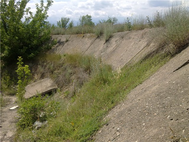 Окрестности заброшенного военного городка близь поселка "Жанна Куат"