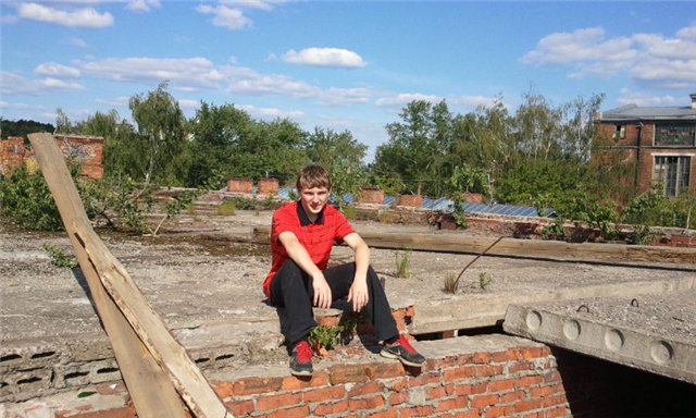 Сгоревшее здания на Головинке