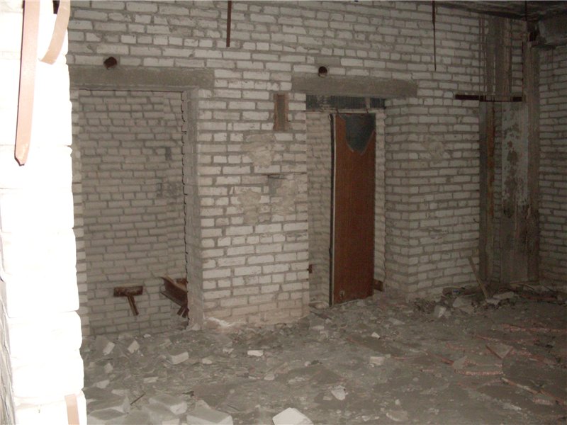 Заброшенный Моторный завод, он же дом 1000 окон