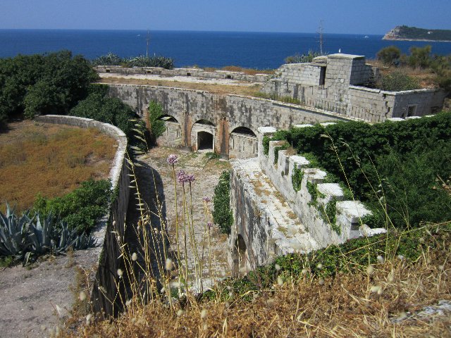 Остров Мамула