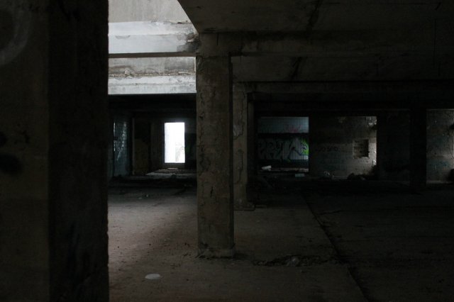 Прогулки по Киеву. Заброшенная столовая завода &quot;Радиоизмеритель&quot; + Бункер командного пункта ПВО. 08.12.2013 Фотоотчет 