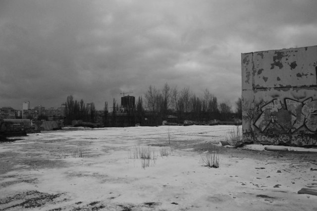 Прогулки по Киеву. Заброшенная столовая завода &quot;Радиоизмеритель&quot; + Бункер командного пункта ПВО. 08.12.2013 Фотоотчет 