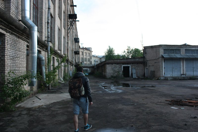 Завод в центре города