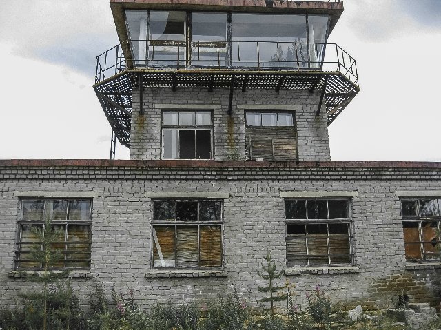 Заброшенный военный аэродром в Заполярье