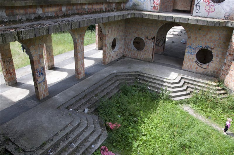 Замок в Лапалицах