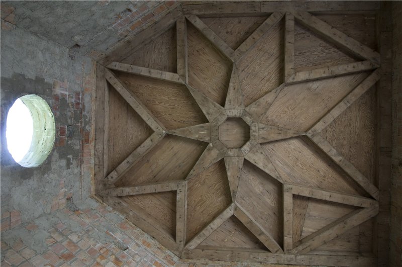 Замок в Лапалицах