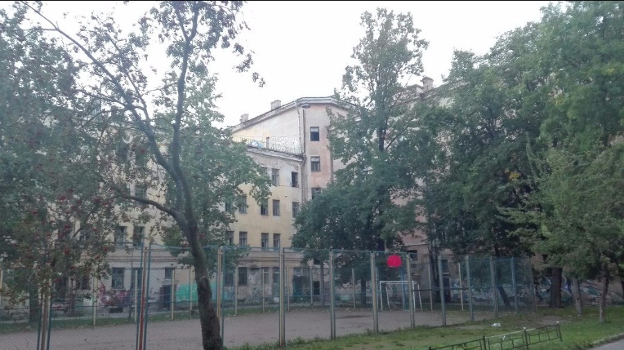 Заброшенный Петровский док в Кронштадте