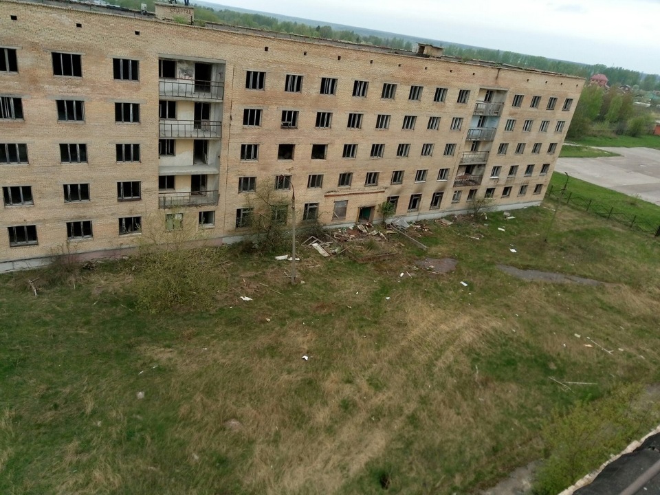 Однотипные заброшенные пятиэтажки в Кабаново